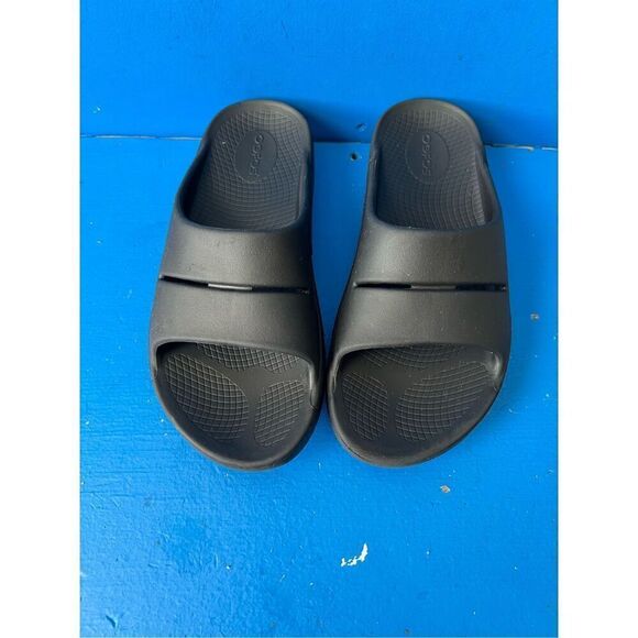 OOFOS OOAAH Unisex Black Slide Sandals (M6-W8) main image 4